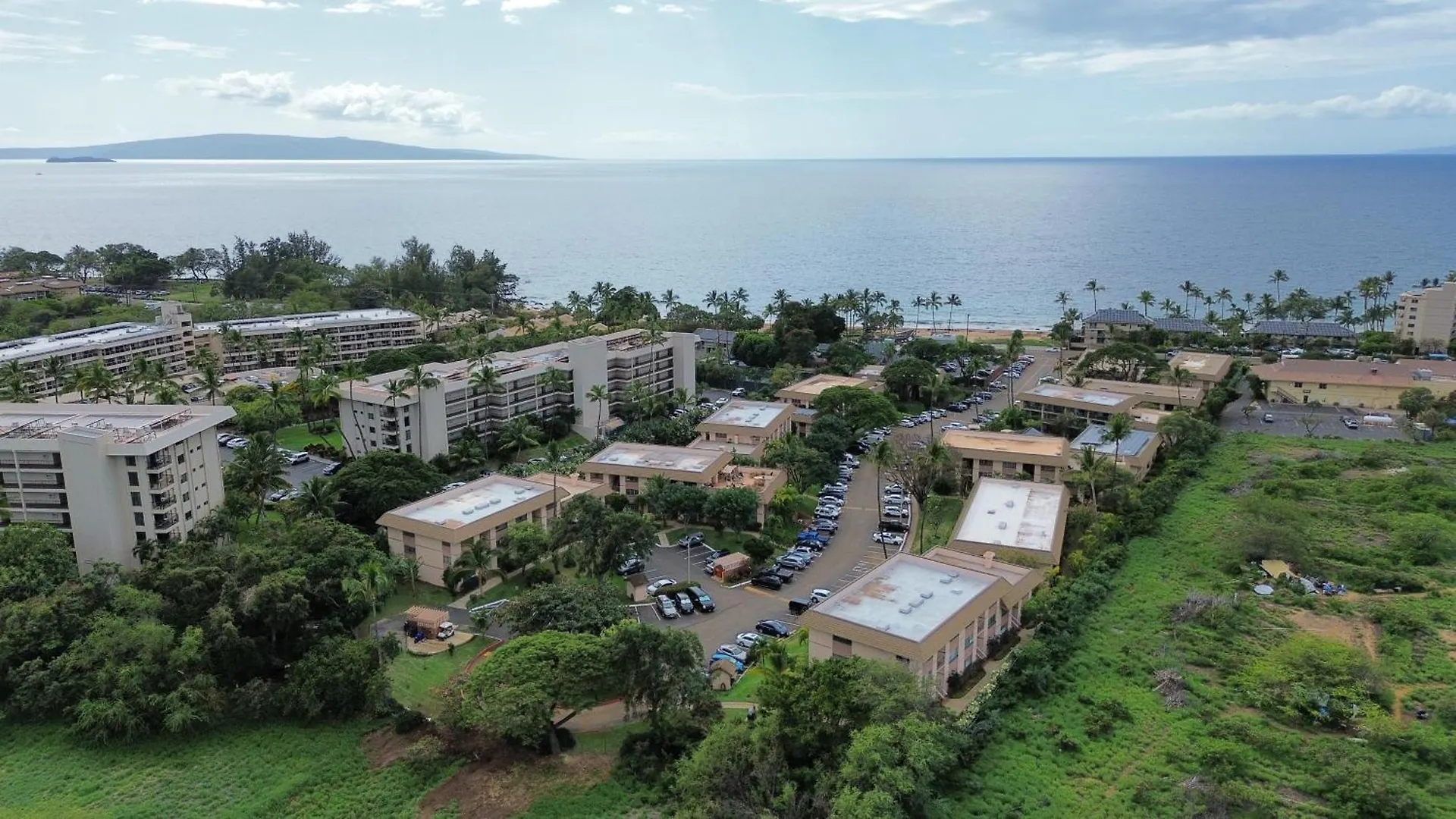 Apartment Walk To The Beach, Great And Convenient Location Lsv15 Kihei